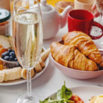 Sektfrühstück mit Lachs